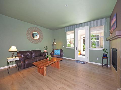 195 Stonegate Cir #E, Cloverdale, CA 95425 photo 9
