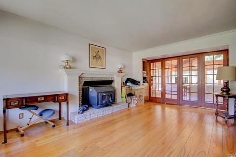 7 Jackson Ct, Novato, CA 94947 photo 6