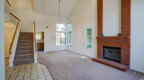 2432 Royal Ct, Fairfield, CA 94534 photo 6