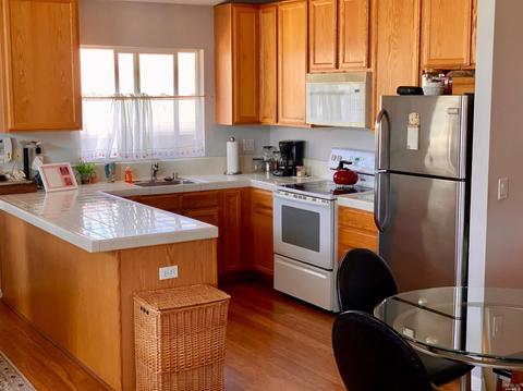 916 Lighthouse Ct, Vallejo, CA 94590 photo 4