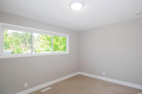 647 Fleming Ave E, Vallejo, CA 94591 photo 31