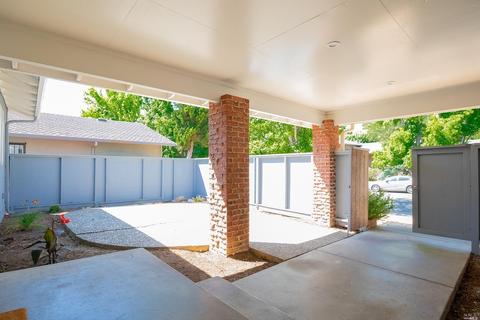 647 Fleming Ave E, Vallejo, CA 94591 photo 6