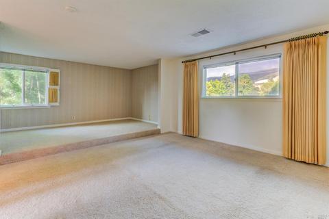 512 Walnut Ct, Fairfield, CA 94534 photo 32