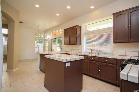 378 Eagle Ln, Vacaville, CA 95687 photo 11