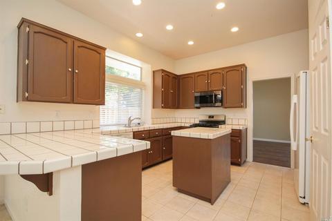 378 Eagle Ln, Vacaville, CA 95687 photo 12