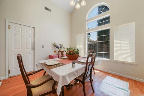 402 Eagle Ln, Vacaville, CA 95687 photo 7