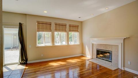 5244 Venus Dr, Fairfield, CA 94534 photo 9