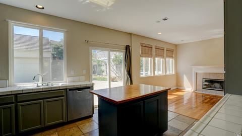 5244 Venus Dr, Fairfield, CA 94534 photo 5