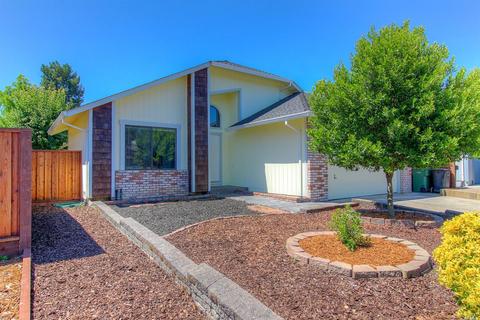 404 Duncan Dr, Windsor, CA 95492 photo 1