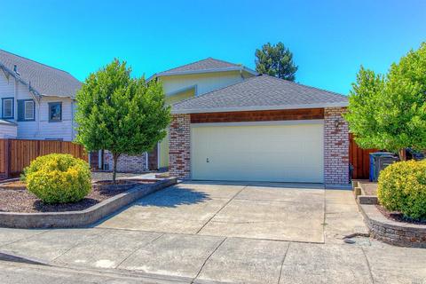 404 Duncan Dr, Windsor, CA 95492 photo 2