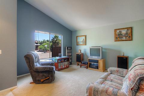 404 Duncan Dr, Windsor, CA 95492 photo 5