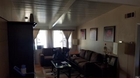 640 S 1st St, Dixon, CA 95620 photo 3