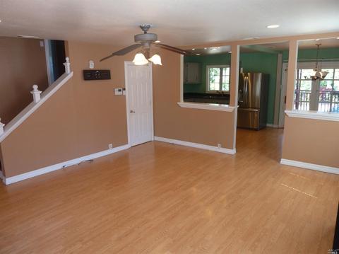 328 Pecan St, Vallejo, CA 94589 photo 4