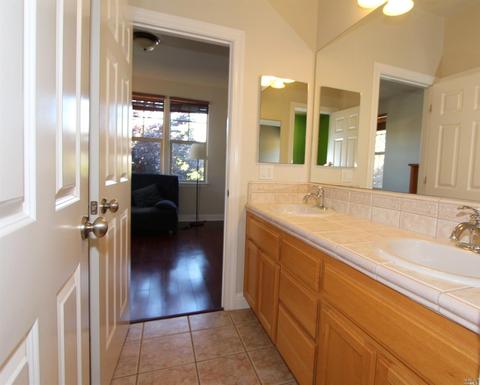 458 Hawk Dr, Petaluma, CA 94954 photo 23