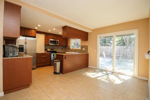 82 Longview Dr, Vacaville, CA 95687 photo 22