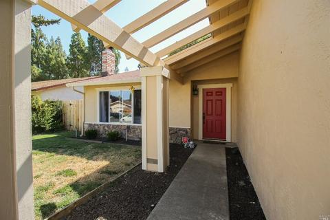 82 Longview Dr, Vacaville, CA 95687 photo 4