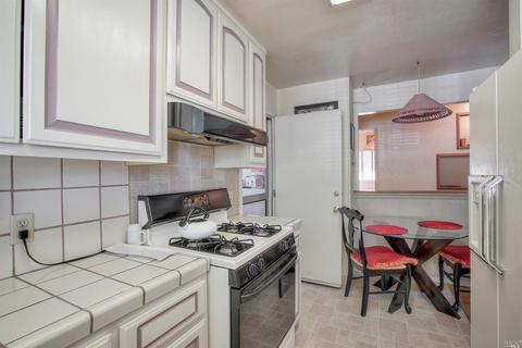 409 Carter St, Vallejo, CA 94590 photo 6