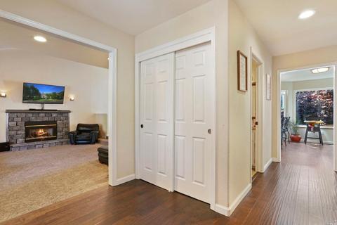 2967 Burbank Dr, Fairfield, CA 94534 photo 4