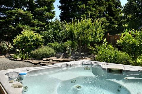 9465 Vinecrest Rd, Windsor, CA 95492 photo 17