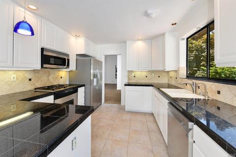 9465 Vinecrest Rd, Windsor, CA 95492 photo 5