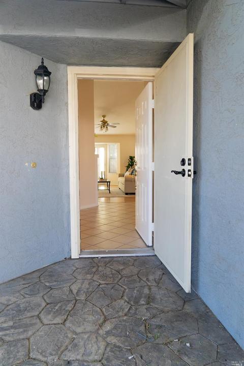 2906 Cascade Ln, Fairfield, CA 94533 photo 3