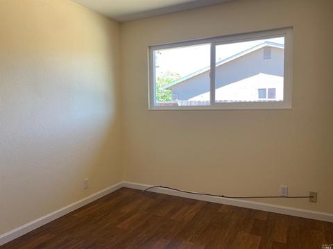 1982 Cardinal Way, Fairfield, CA 94533 photo 12