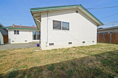 131 Meadowbrook Ct, Vallejo, CA 94591 photo 35