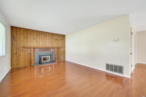 131 Meadowbrook Ct, Vallejo, CA 94591 photo 7