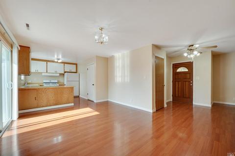 131 Meadowbrook Ct, Vallejo, CA 94591 photo 14