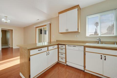 131 Meadowbrook Ct, Vallejo, CA 94591 photo 11