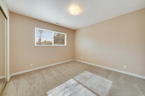 131 Meadowbrook Ct, Vallejo, CA 94591 photo 28