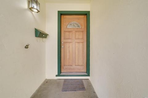 131 Meadowbrook Ct, Vallejo, CA 94591 photo 4