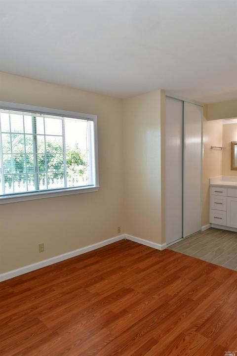 443 Pomona Ave, Vallejo, CA 94589 photo 5