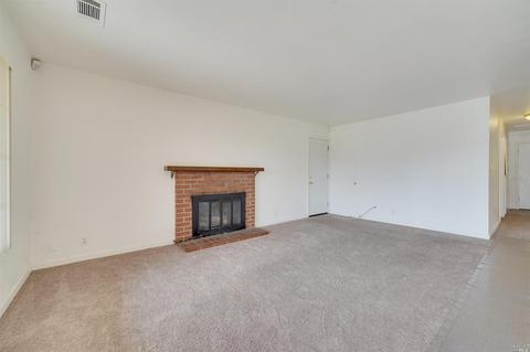 210 Maywood Dr, Vallejo, CA 94591 photo 6