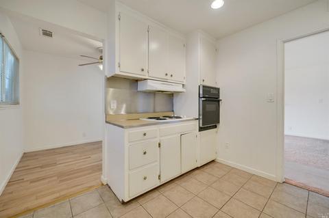 210 Maywood Dr, Vallejo, CA 94591 photo 13
