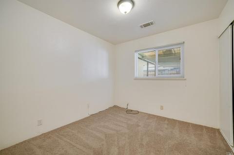 210 Maywood Dr, Vallejo, CA 94591 photo 16