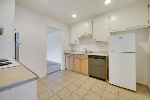 210 Maywood Dr, Vallejo, CA 94591 photo 12