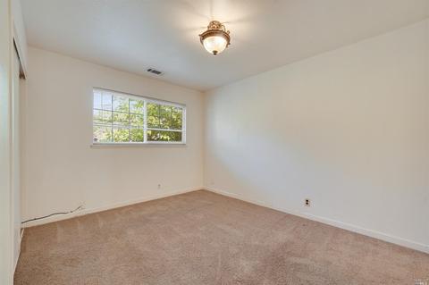 210 Maywood Dr, Vallejo, CA 94591 photo 24