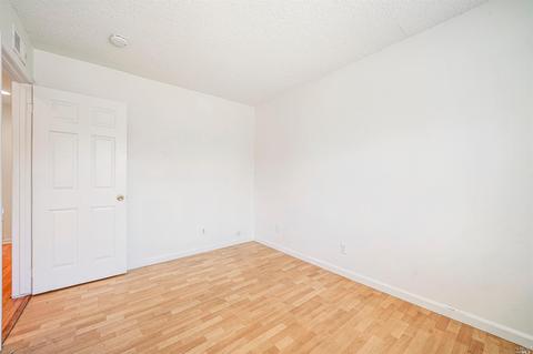 135 Doreen Ct, Vallejo, CA 94589 photo 23