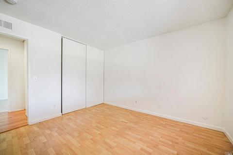 135 Doreen Ct, Vallejo, CA 94589 photo 27