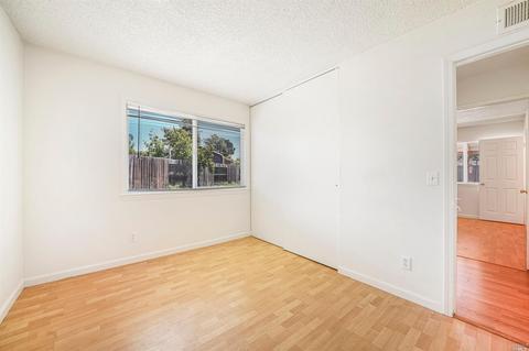 135 Doreen Ct, Vallejo, CA 94589 photo 21
