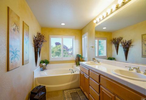 710 Decanter Cir, Windsor, CA 95492 photo 17