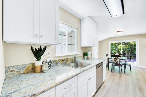 20 Bromley Ct, Napa, CA 94558 photo 2