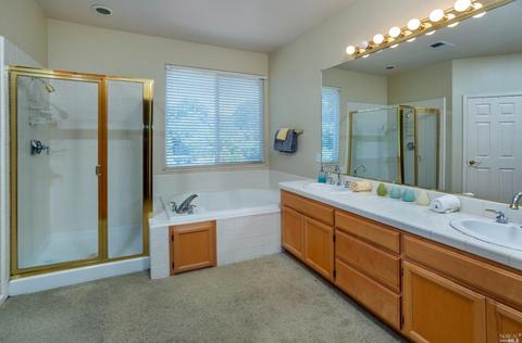 1018 Lisa Ct, Windsor, CA 95492 photo 12