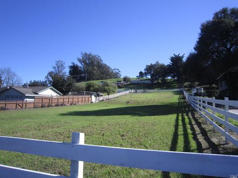 87 Queens Ln, Petaluma, CA 94952 photo 2