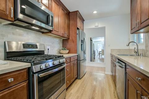121 Granada Dr, Corte Madera, CA 94925 photo 5