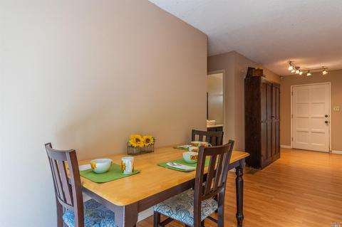 200 Bourbon Ln, Ukiah, CA 95482 photo 7