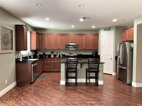 400 Cache Ct, Vacaville, CA 95688 photo 5