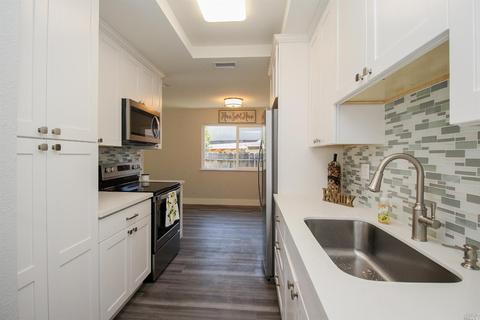 418 E Alaska Ave, Fairfield, CA 94533 photo 8