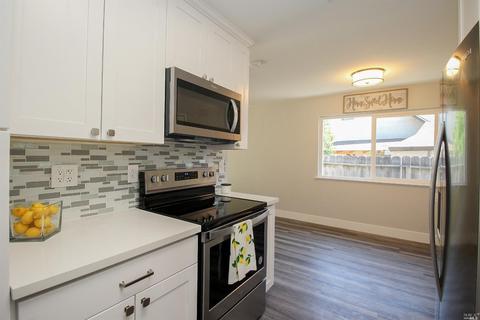 418 E Alaska Ave, Fairfield, CA 94533 photo 9